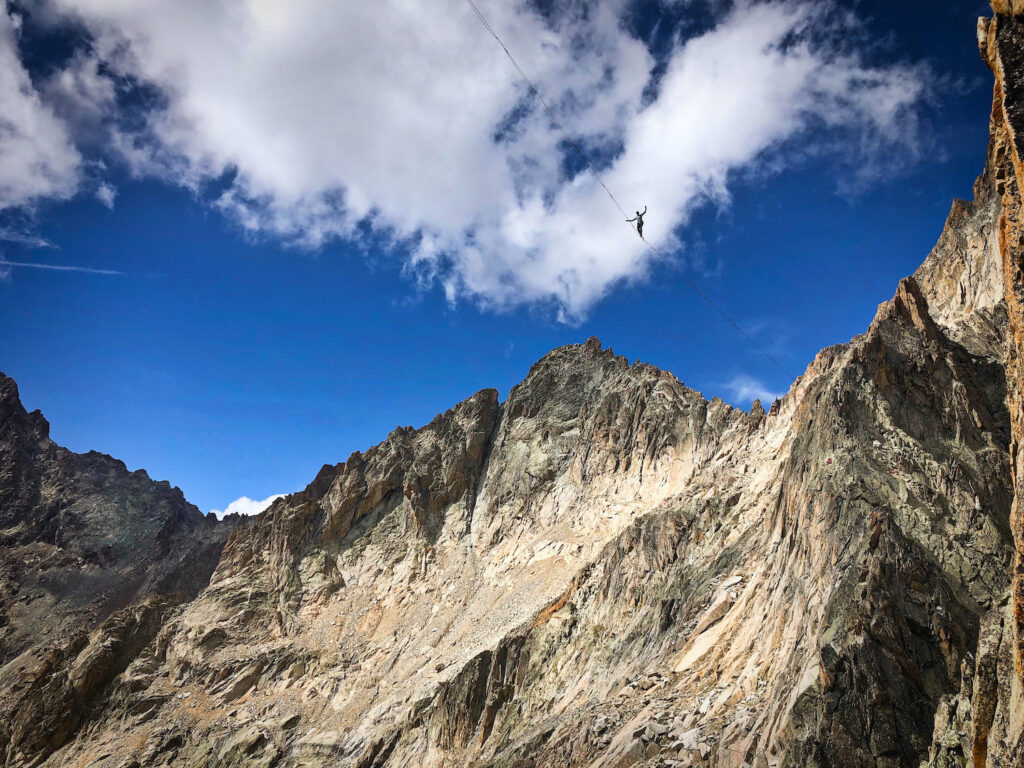 slacklineur à la Dibona