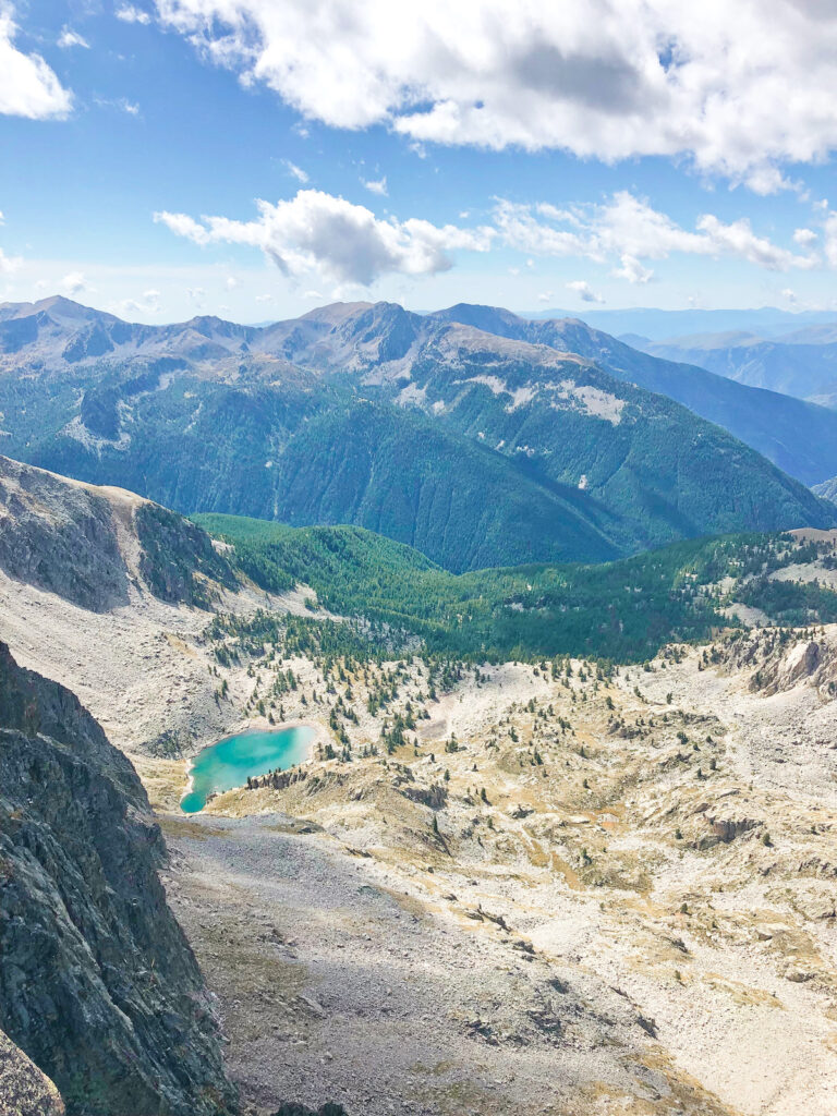 Lac de Tavel depuis le haut de la voie