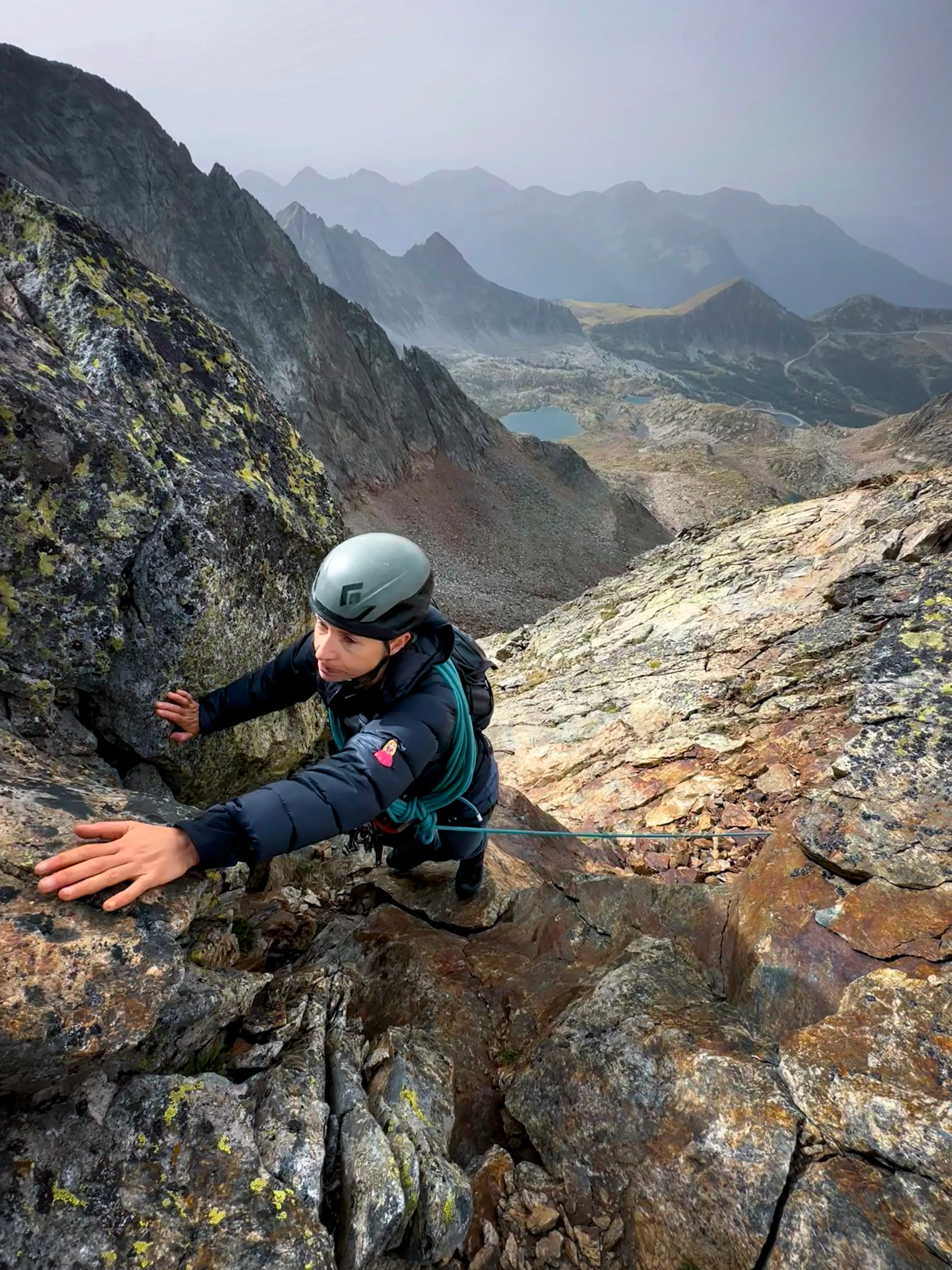 Cordée sur l'arête du Pas du Loup à Isola 2000, stage d'escalade dans le Mercantour